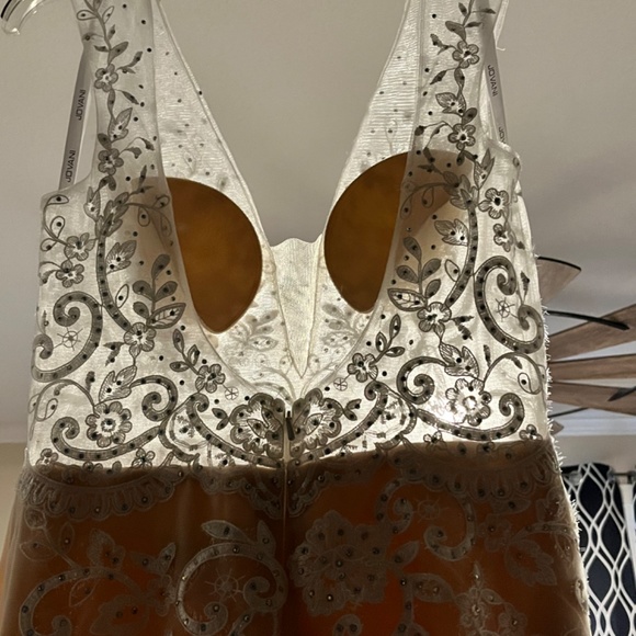 Jovani gown - Picture 2 of 6